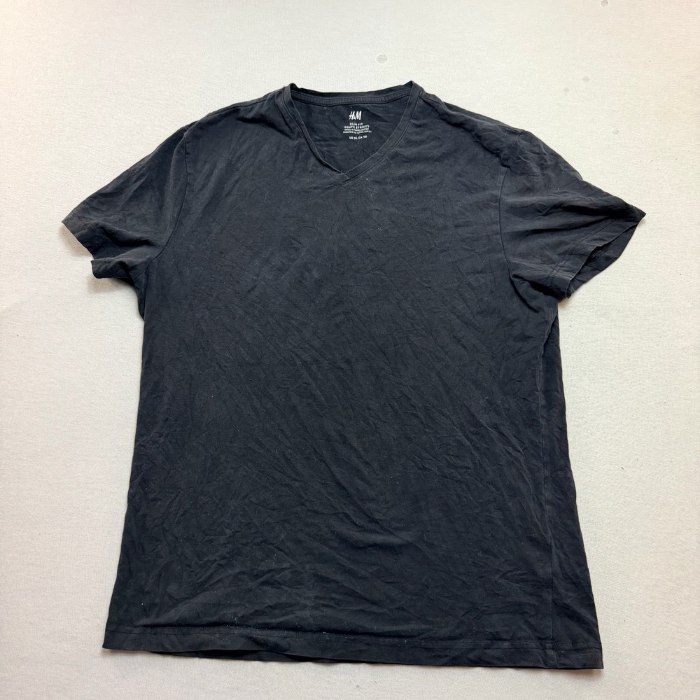 H&M V-Neck T-Shirt Mens Extra Large Black Excellent Slim Fit Short Sleeve Tee